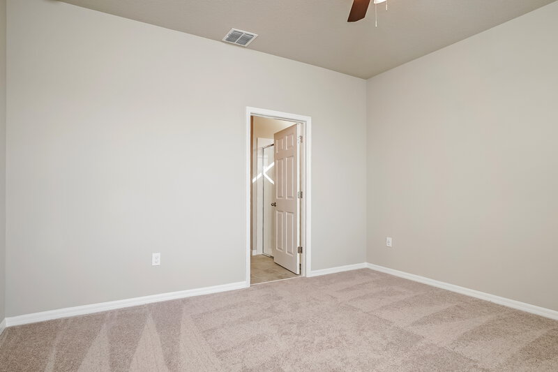 3,500/Mo, 2420 Gold Dust Dr Minneola, FL 34715 Main Bedroom View 2