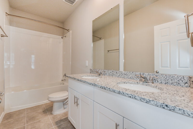 3,500/Mo, 2431 Gold Dust Dr Minneola, FL 34715 Bathroom View