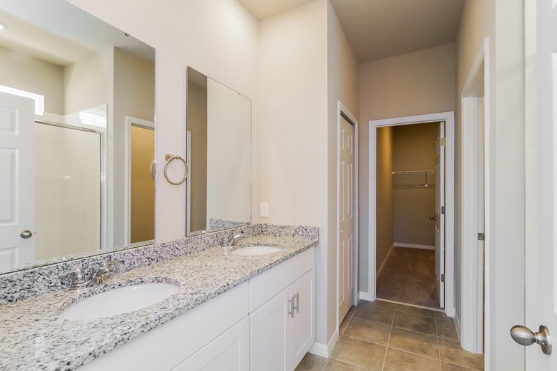 2,625/Mo, 2464 Gold Dust Dr Minneola, FL 34715 Main Bathroom View