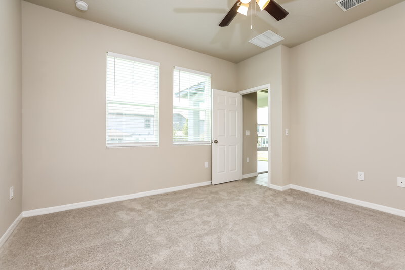 2,705/Mo, 2480 Gold Dust Dr Minneola, FL 34715 Main Bedroom View