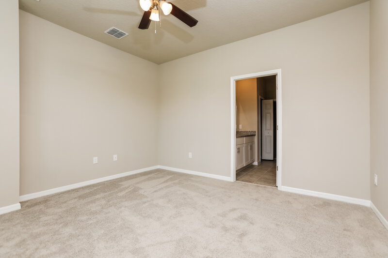 2,705/Mo, 2480 Gold Dust Dr Minneola, FL 34715 Main Bedroom View 2