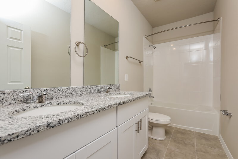 2,705/Mo, 2480 Gold Dust Dr Minneola, FL 34715 Bathroom View