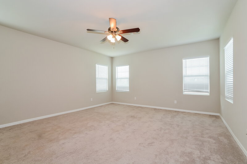 0/Mo, 2484 Gold Dust Dr Minneola, FL 34715 Main Bedroom View