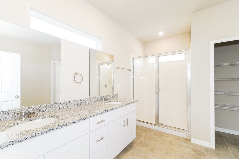 2,975/Mo, 2484 Gold Dust Dr Minneola, FL 34715 Main Bathroom View