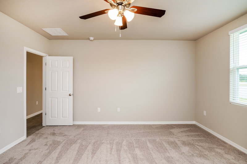 2,420/Mo, 492 Sun Warbler Way Saint Cloud, FL 34771 Main Bedroom View