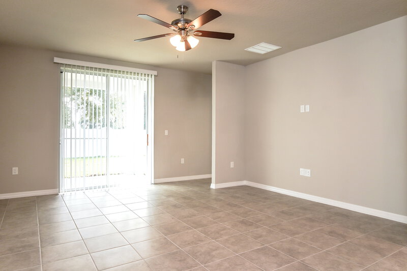 2,145/Mo, 5208 Stephs Field St Saint Cloud, FL 34771 Living Room View