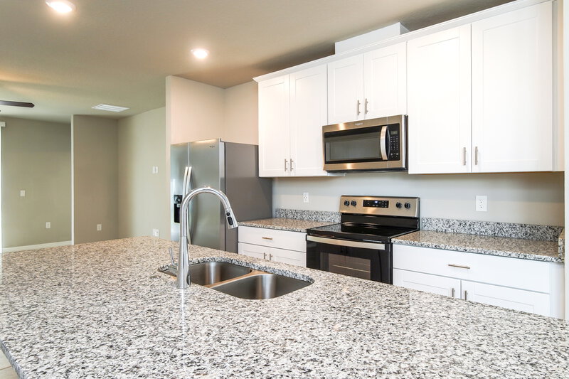 2,145/Mo, 5208 Stephs Field St Saint Cloud, FL 34771 Kitchen View 2