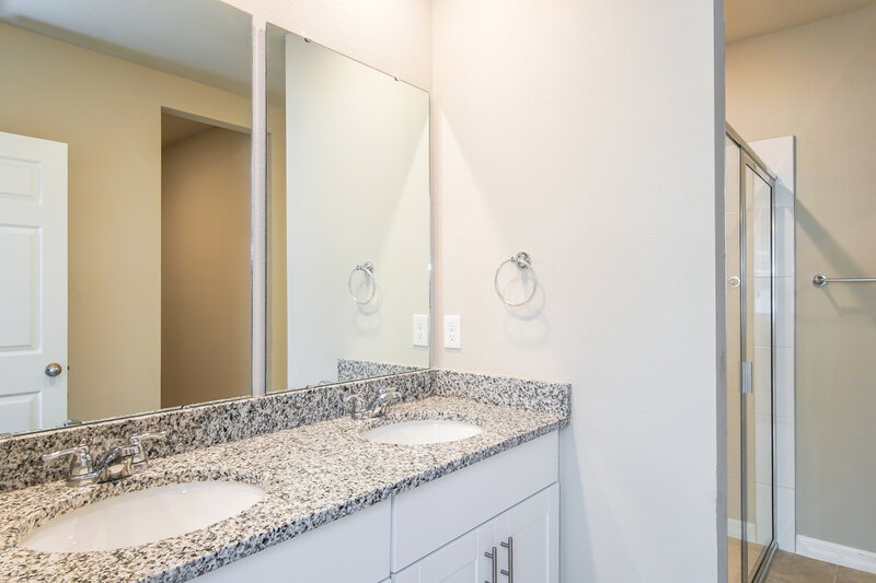 2,145/Mo, 5208 Stephs Field St Saint Cloud, FL 34771 Main Bathroom View