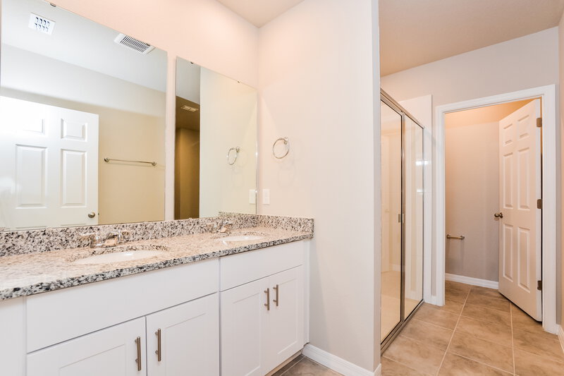 3,460/Mo, 5247 Meredrew Ln Saint Cloud, FL 34771 Main Bathroom View