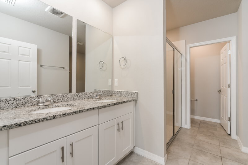 2,265/Mo, 5247 Meredrew Ln Saint Cloud, FL 34771 Main Bathroom View