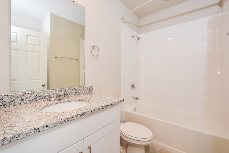 3,460/Mo, 5247 Meredrew Ln Saint Cloud, FL 34771 Bathroom View