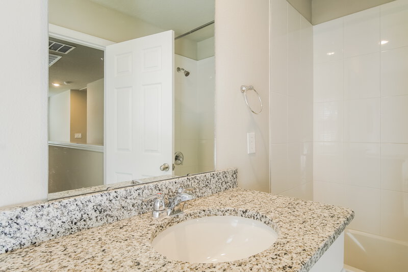 2,185/Mo, 5248 Stephs Field St Saint Cloud, FL 34771 Bathroom View