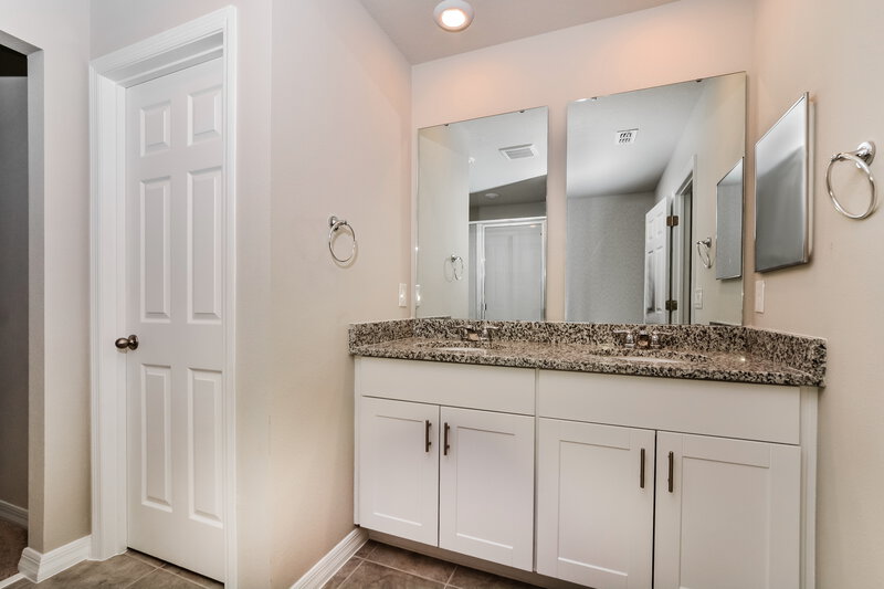 3,620/Mo, 5254 Meredrew Ln Saint Cloud, FL 34771 Main Bathroom View