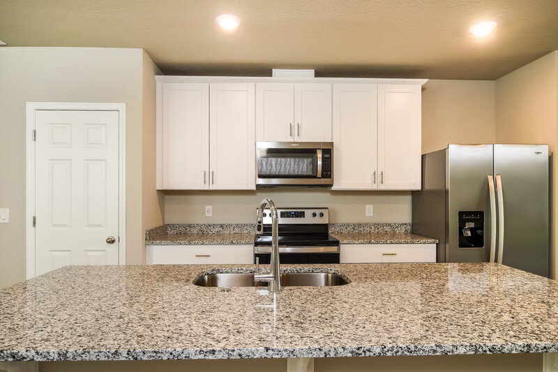 2,280/Mo, 5261 Luke Hammock St Saint Cloud, FL 34771 Kitchen View