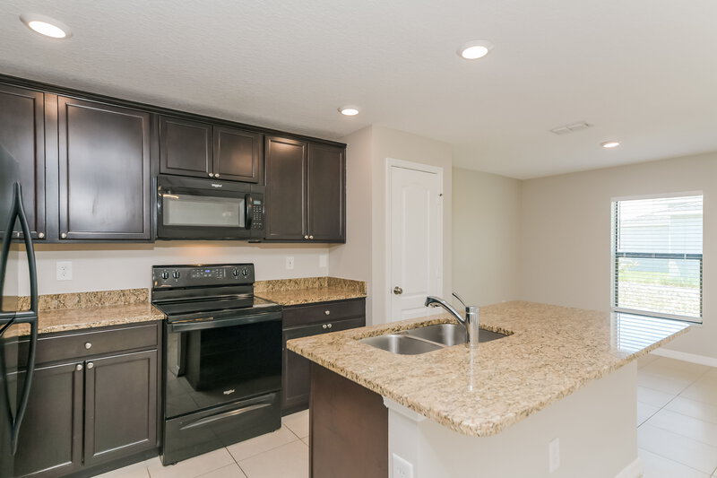1,740/Mo, 246 Hyacinth Ct Kissimmee, FL 34759 Kitchen View 2