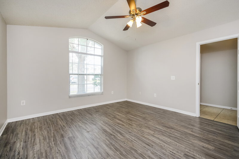 2,535/Mo, 7928 Magnolia Bend Ct Kissimmee, FL 34747 Main Bedroom View 2