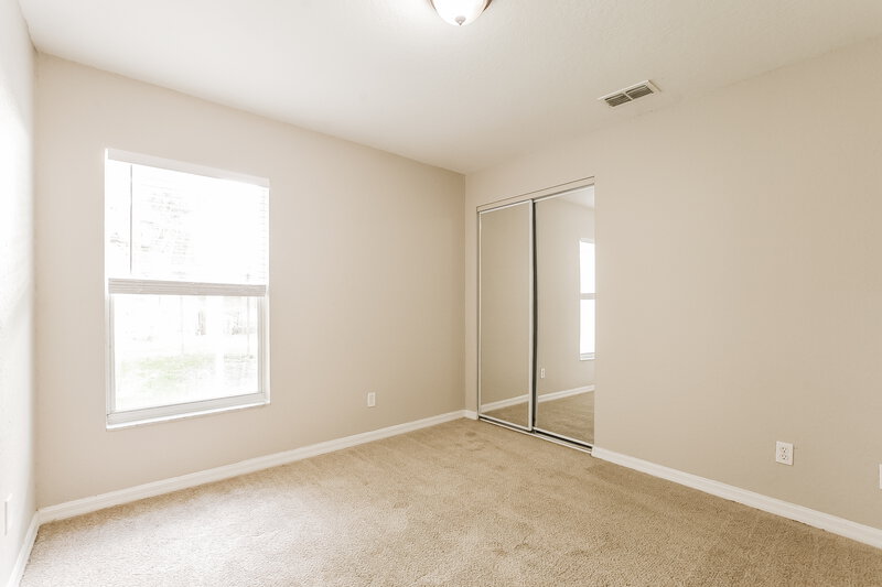 1,950/Mo, 35221 W Griffin Dr Fruitland Park, FL 34731 Bedroom View 2
