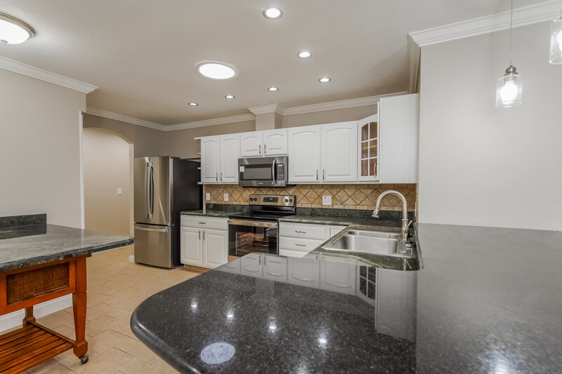3,720/Mo, 1203 Trotwood Blvd Winter Springs, FL 32708 Kitchen View