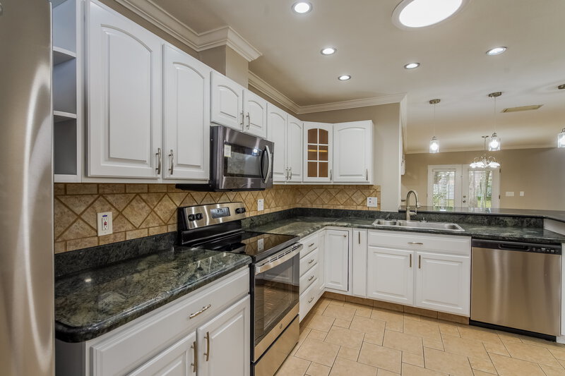 3,720/Mo, 1203 Trotwood Blvd Winter Springs, FL 32708 Kitchen View 2