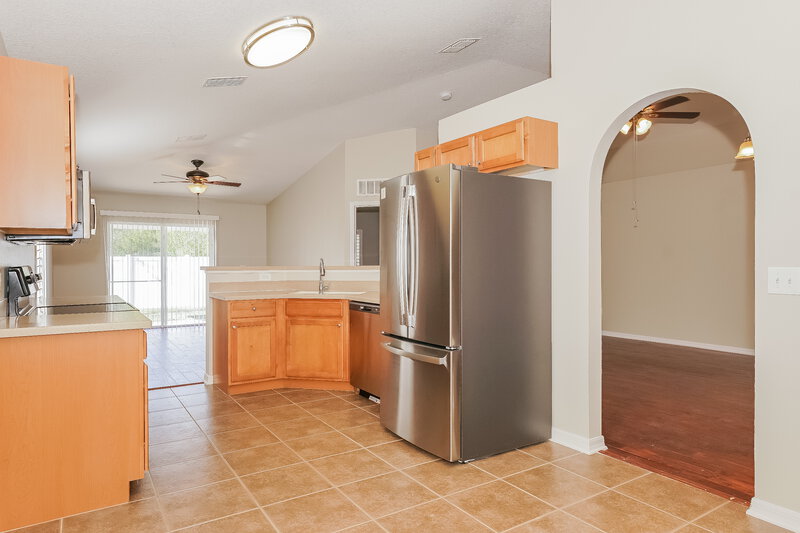 3,090/Mo, 3434 Arabesque Dr DeLand, FL 32724 Kitchen View
