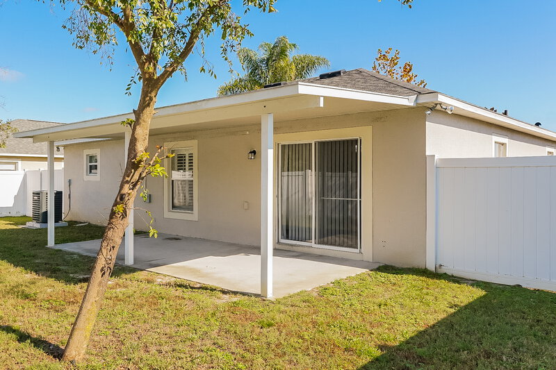 3,090/Mo, 3434 Arabesque Dr DeLand, FL 32724 Rear View