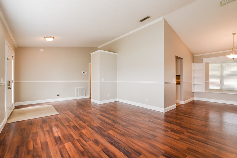 2,290/Mo, 2773 W Covington Dr Deltona, FL 32738 Living Room View 3