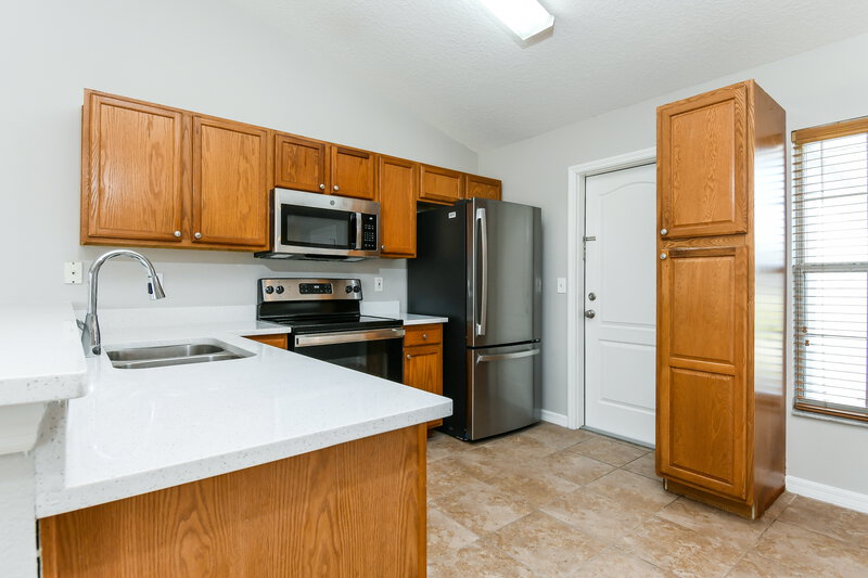 3,120/Mo, 10332 Cayo Costa Ct Clermont, FL 34711 Kitchen View