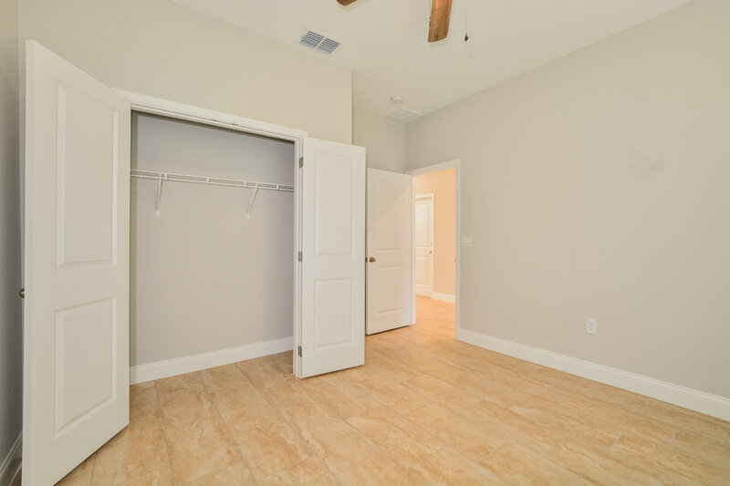 1,725/Mo, 355 Clermont Dr Kissimmee, FL 34759 Bedroom View 2