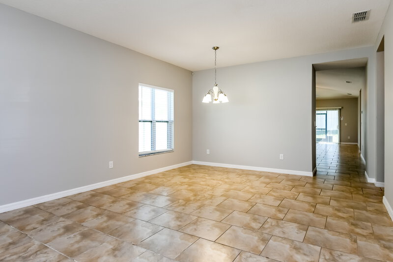 2,345/Mo, 346 Vitoria Rd Davenport, FL 33837 Dining Room View