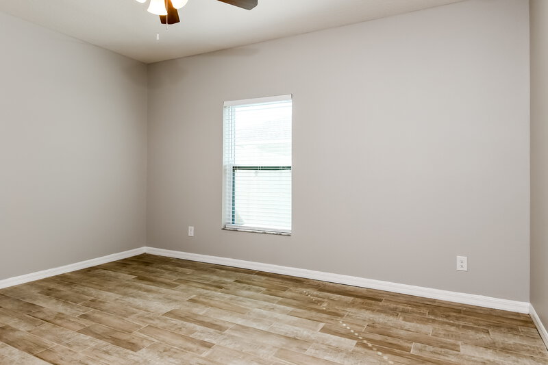 2,345/Mo, 346 Vitoria Rd Davenport, FL 33837 Main Bedroom View