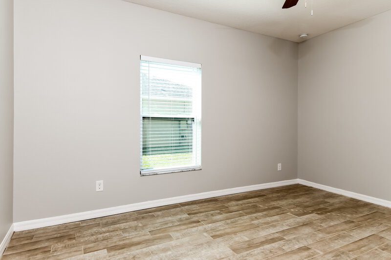 2,345/Mo, 346 Vitoria Rd Davenport, FL 33837 Main Bedroom View 2