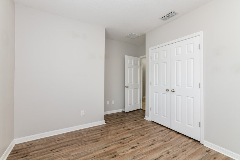 2,265/Mo, 346 Vitoria Rd Davenport, FL 33837 Bedroom View
