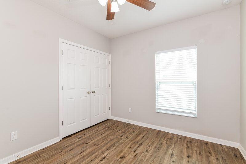 2,265/Mo, 346 Vitoria Rd Davenport, FL 33837 Bedroom View 3