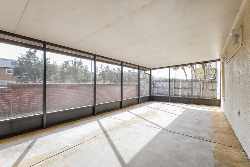 2,045/Mo, 1130 Ozark Ct Apopka, FL 32712 Sun Room View