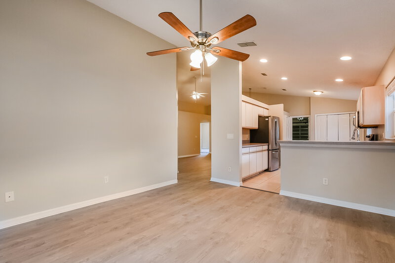 2,045/Mo, 1130 Ozark Ct Apopka, FL 32712 Family Room View