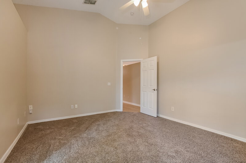 2,045/Mo, 1130 Ozark Ct Apopka, FL 32712 Main Bedroom View 2