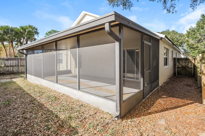 2,045/Mo, 1130 Ozark Ct Apopka, FL 32712 Rear View