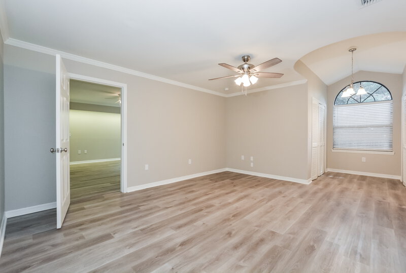 2,200/Mo, 51 Dogwood Ln Eustis, FL 32726 Dining Room View 2