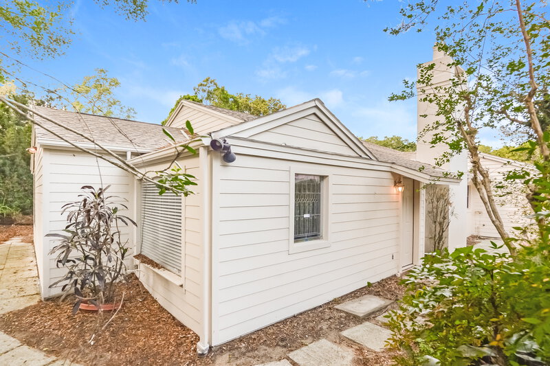 2,200/Mo, 51 Dogwood Ln Eustis, FL 32726 Rear View