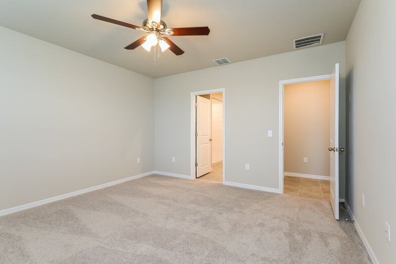 1,915/Mo, 1130 Oak Valley Drive Auburndale, FL 33823 Main Bedroom View