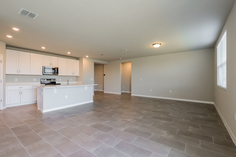 2,900/Mo, 1142 Oak Valley Drive Auburndale, FL 33823 Living Room View 2