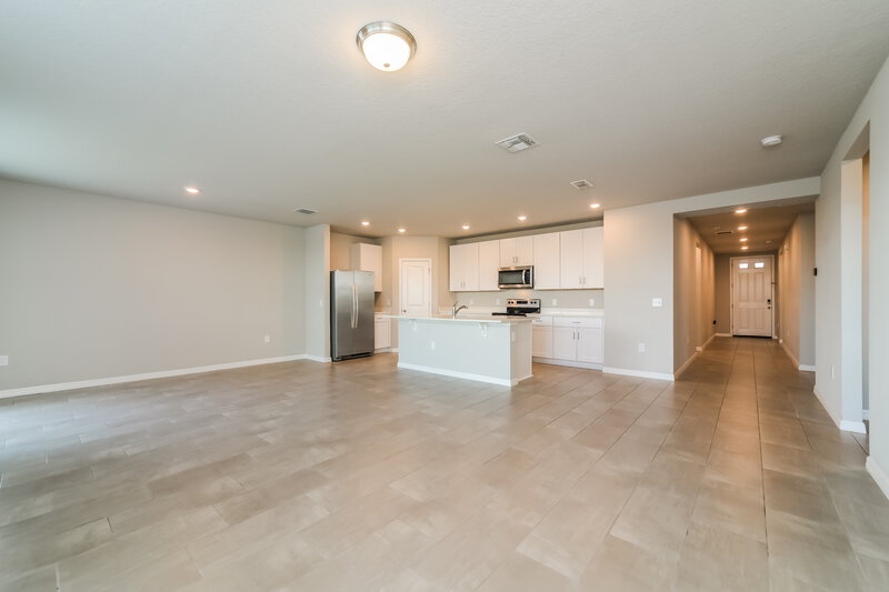 2,145/Mo, 1142 Oak Valley Drive Auburndale, FL 33823 Living Room View 2