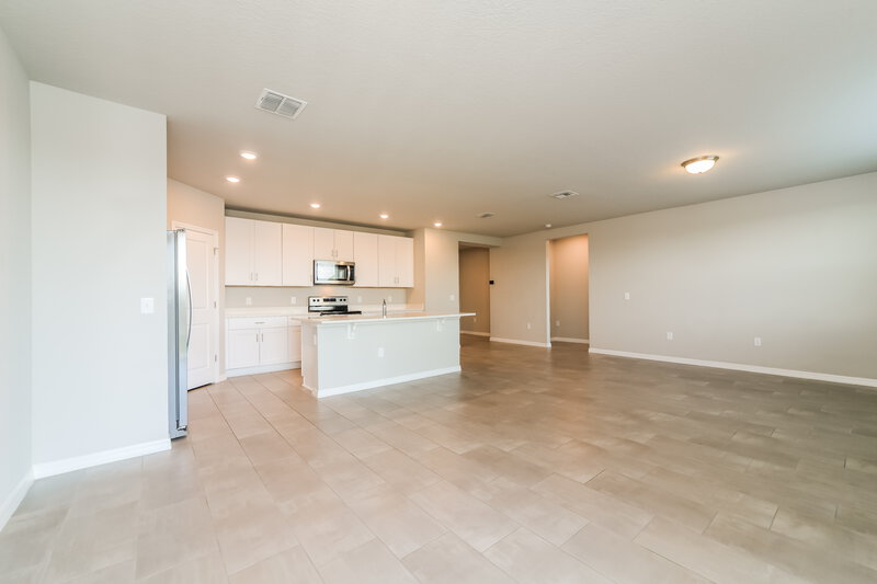 2,145/Mo, 1142 Oak Valley Drive Auburndale, FL 33823 Living Room View 3