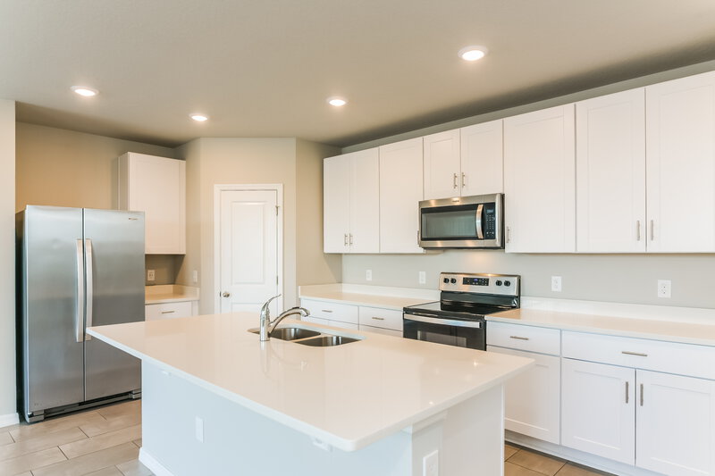 2,145/Mo, 1142 Oak Valley Drive Auburndale, FL 33823 Kitchen View