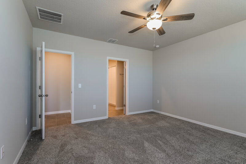 2,900/Mo, 1142 Oak Valley Drive Auburndale, FL 33823 Main Bedroom View