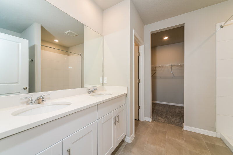 2,145/Mo, 1142 Oak Valley Drive Auburndale, FL 33823 Main Bathroom View