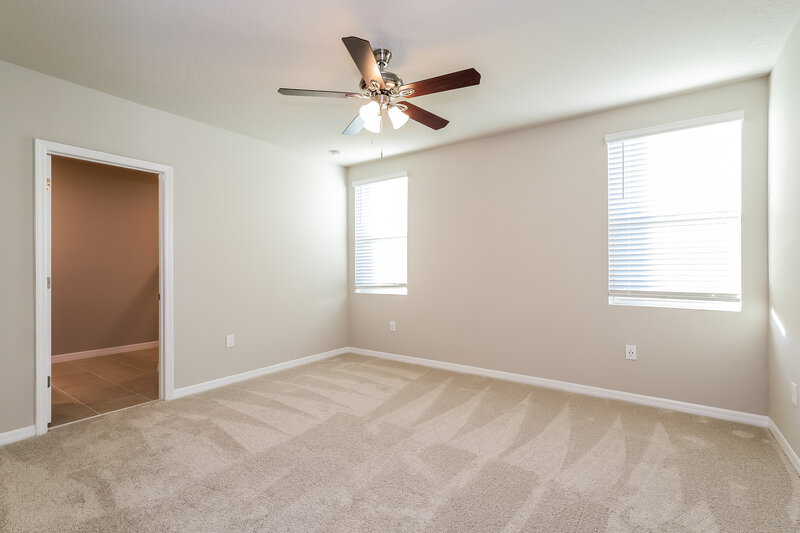 1,720/Mo, 1169 Oak Valley Drive Auburndale, FL 33823 Main Bedroom View 2