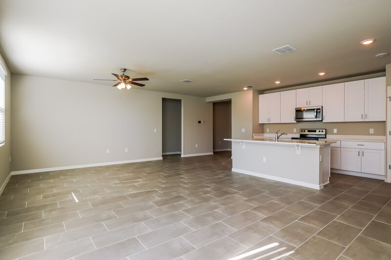 2,055/Mo, 1173 Oak Valley Drive Auburndale, FL 33823 Living Room View 2