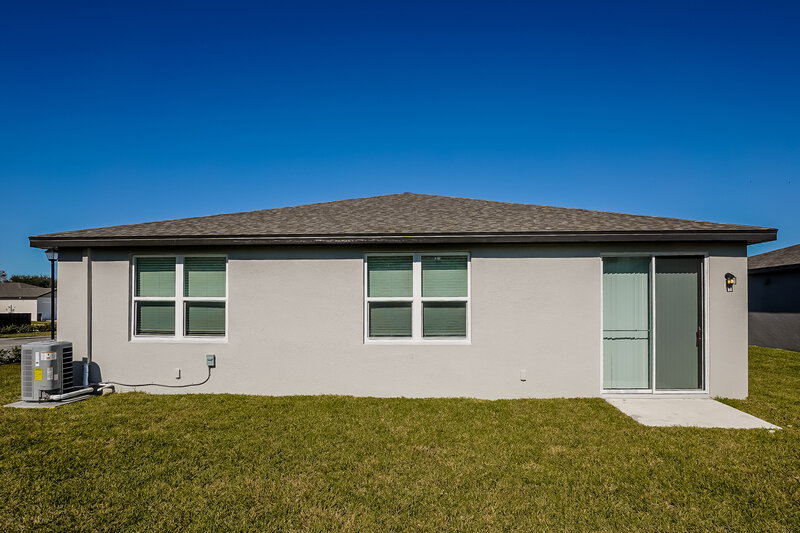 2,055/Mo, 1173 Oak Valley Drive Auburndale, FL 33823 Rear View