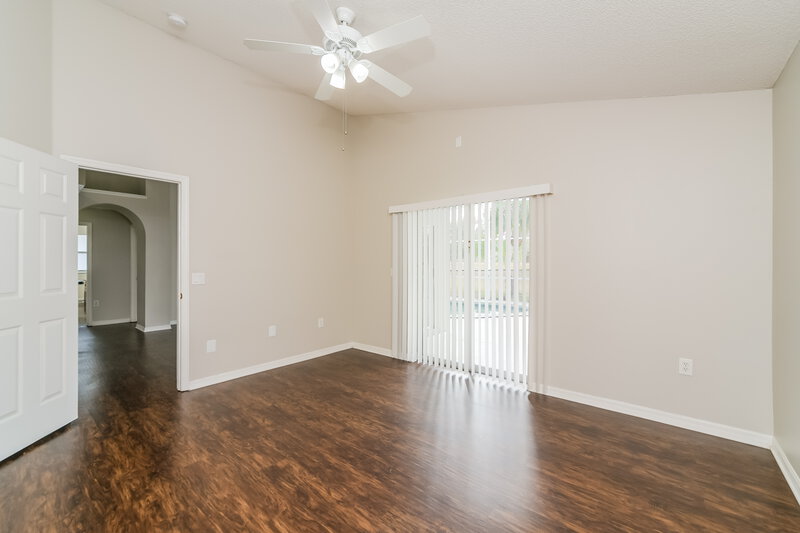 2,275/Mo, 671 Eagle Pointe South Kissimmee, FL 34746 Main Bedroom View
